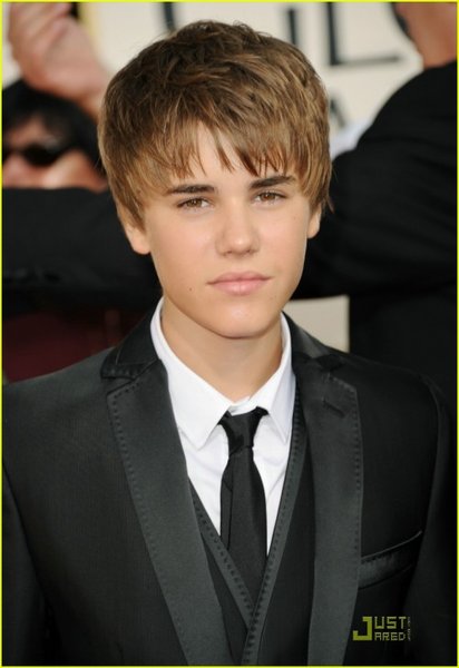 hot pictures of justin bieber new haircut. hot justin bieber haircut